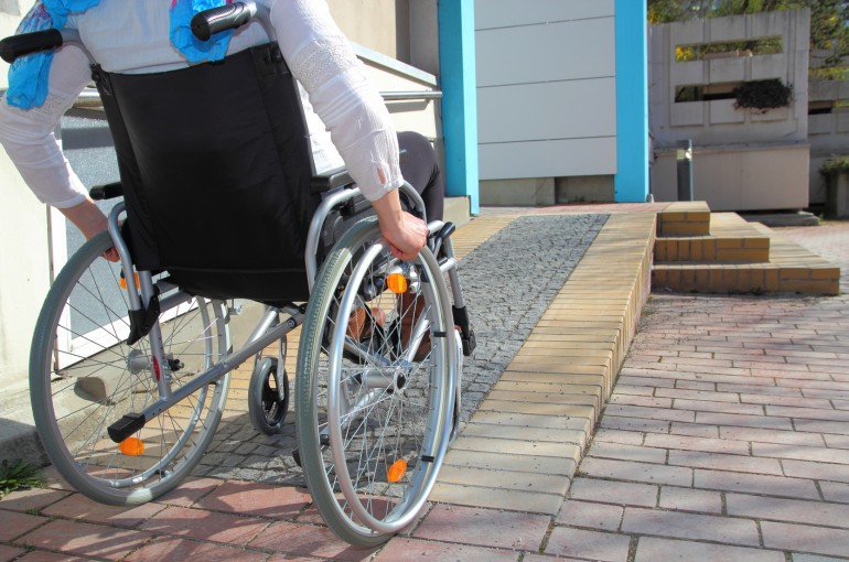 Barriere architettoniche negli edifici privati: dalla Regione Abruzzo 2 milioni per l’abbattimento