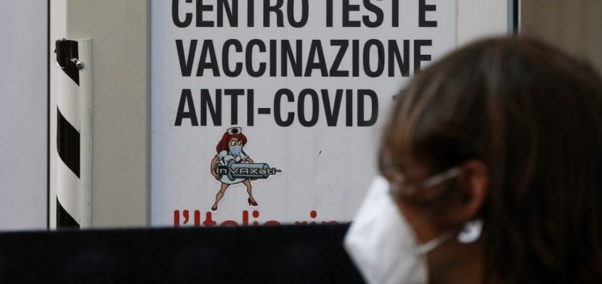 Ultimo decreto Covid: dall’ obbligo di vaccino ai 50enni al Green Pass per i negozi alla DAD per la scuola