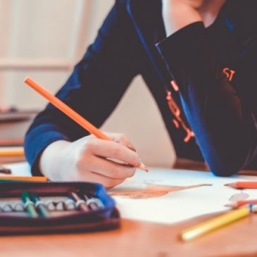 Scuola, sostegno e disabilità. “Anche quest’anno nessuna continuità per i nostri figli”